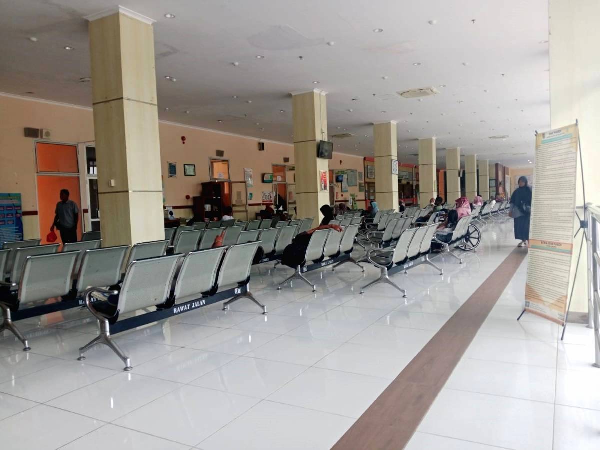 Mengapa Warga Cilacap Antre Berjam-jam untuk Cek Kesehatan Gratis di Jalan A. Yani?